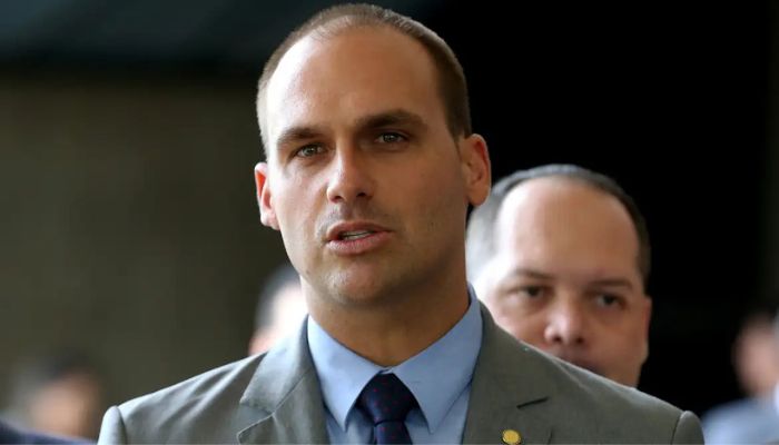  STF marca julgamento de denúncia contra Eduardo Bolsonaro por coação 